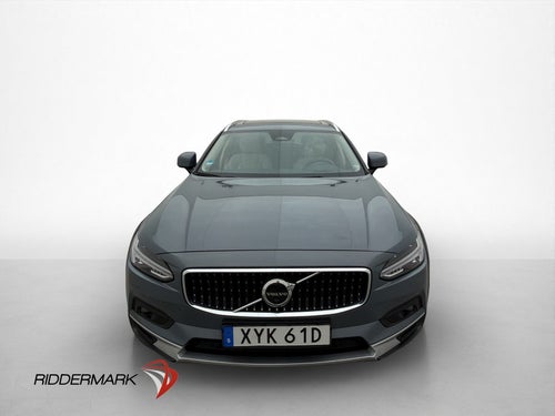 Volvo V90 Cross Country B4 AWD Pano H/K Skinn D-Värm Drag