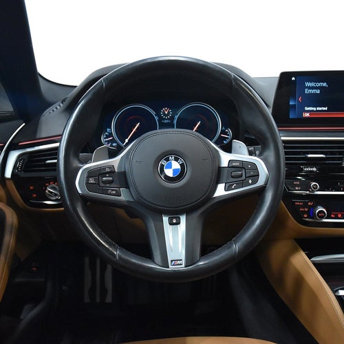 BMW 530d xDrive Aut Drag Skinn Pano H/K P-värm Rattv Navi HUD B-kam 265hk