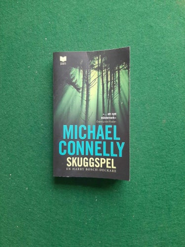 Skuggspel - Michael Connelly, 2006, pocket, mycket gott skick.