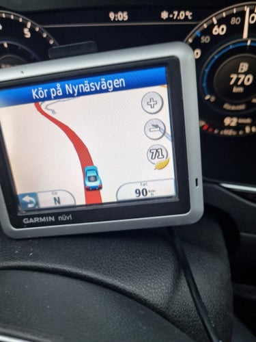 2 st Garmin nüvi 1200 GPS Navigator