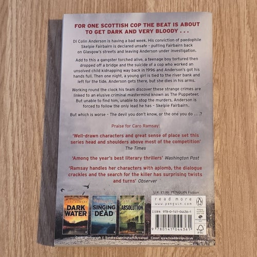 The Blood of Crows av Caro Ramsay