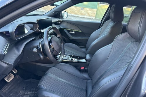 Peugeot 2008 1.2 PureTech 130 EAT, 131hk, 2023