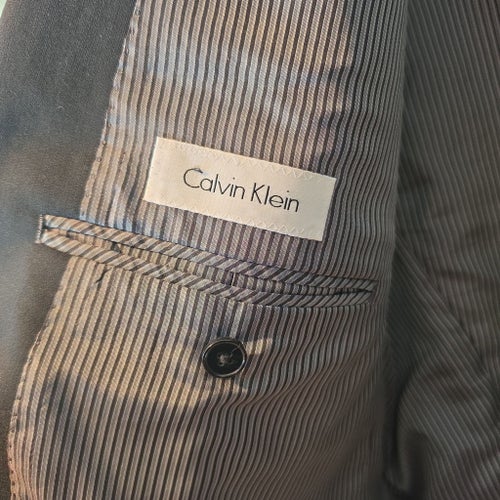 Calvin Klein ullkavaj 46L – mörk klassisk modell – 97% ull – nyskick
