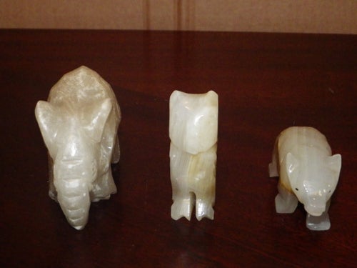 Dekorativa djurfigurer i sten