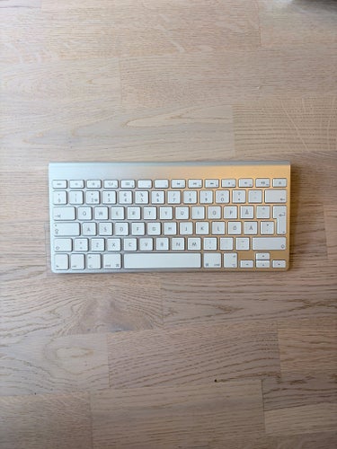 Apple trådlöst svenskt tangentbord A1314