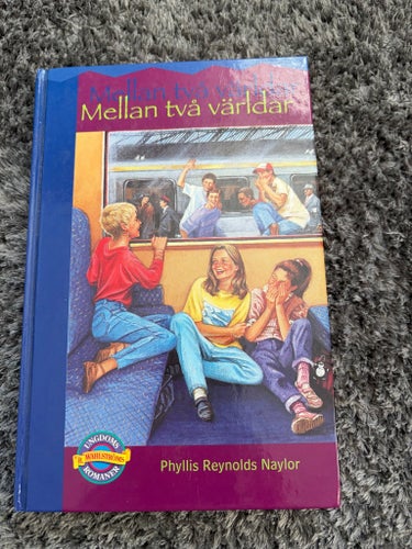 Mellan två världar av Phyllis Reynolds Naylor