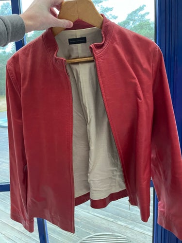 Massimo Dutti röd jacka, storlek L - äkta skinn