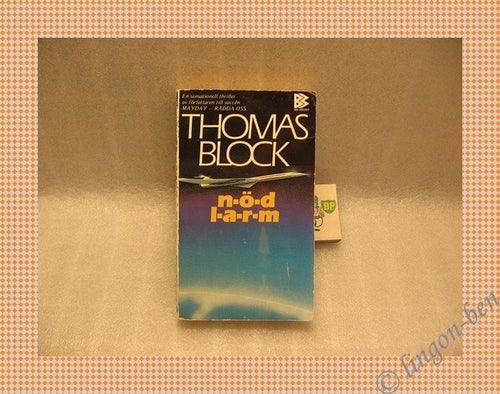 n-ö-d-l-a-r-m av Thomas Block