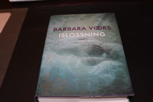 Inbunden bok: Islossning - Barbara Voors (2007)
