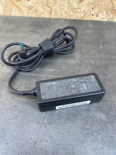 HP 45w laddare