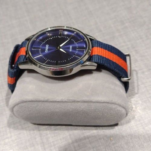 Casio, Herrklocka, Blå Urtavla och Randigt Natoband