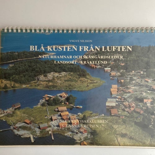 Naturhamnar: BLÅ KUSTEN FRÅN LUFTEN av Yngve Nilsson, 1989