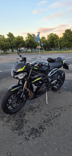 Triumph Street Triple 765 RS – Endast ca 260 mil – Nästan nyskick!