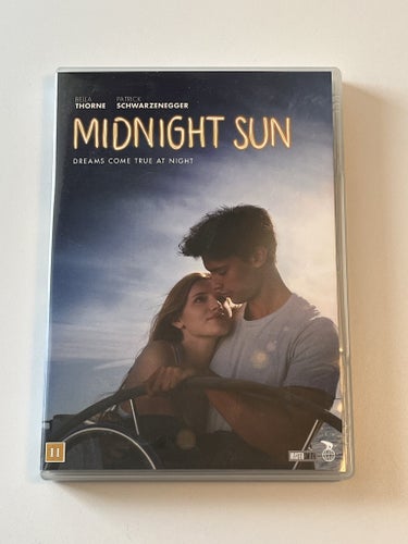 Midnight sun (Bella Thorne & Patrick Schwarzenegger, 2017). Beg. DVD