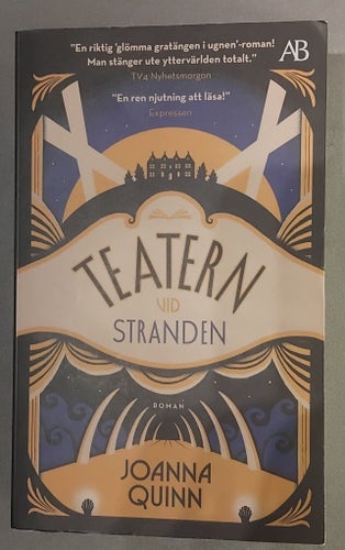 Teatern vid stranden – Joanna Quinn – 650 sidor – Pocket – Fint skick, 2023