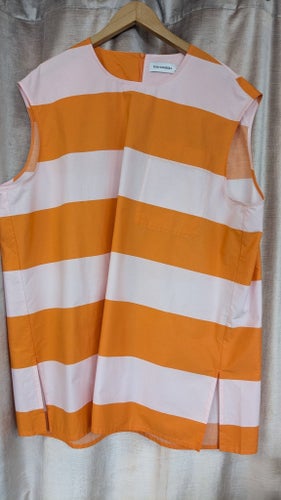 Marimekko orange och vit topp, storlek 46