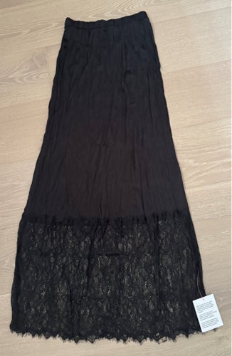 Topshop svart kjol, storlek XS helt ny