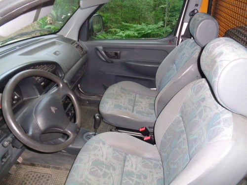 Elbil Citroen Berlingo med uppgraderade batterier. År -99. Pris: Bud!