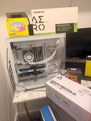 Stationär dator med AMD Ryzen 7 7800X3D och NVIDIA GeForce RTX 4060 Ti DDR5 32GB