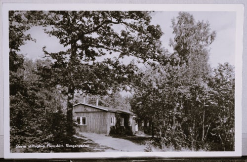 Skara Stiftsgård Flämslätt. Skogshyddan.