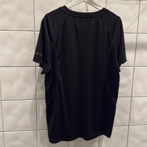 Crivit svart tränings t-shirt, storlek XL