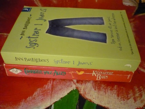BOK, 2 STYCKEN POCKET BÖCKER, ANN BRASHARES: SYSTRAR I JEANS, ALLEN: KIDNAPPAT B
