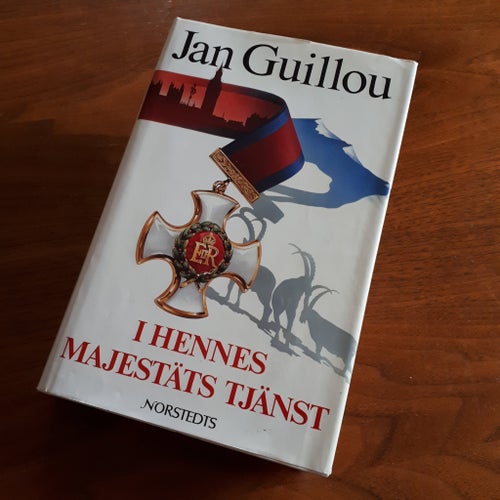 Bok, inbunden, I Hennes Majestäts tjänst - Jan Guillou