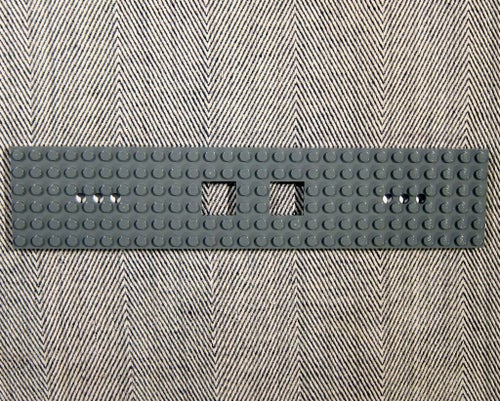 LEGO Grå mörkgrå tåg Train Base 6 x 28 with 3 Round Holes Ca 25 gram No: 4093a