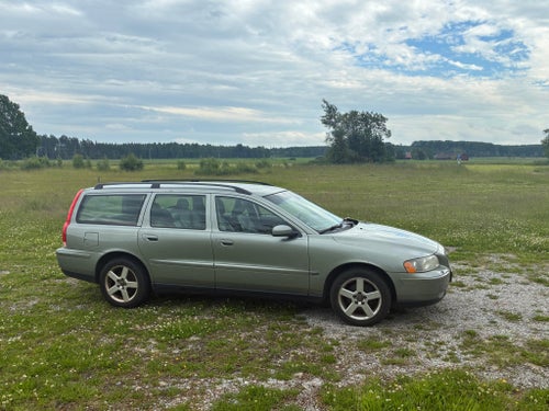 Volvo V70 2.4 Manuell Ny Besiktad U.A ev byte