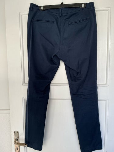 STOCK & HANK mörkblå chinos, storlek W34 L32