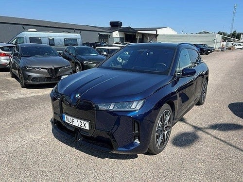 BMW iX xDrive60, 544hk, 2025