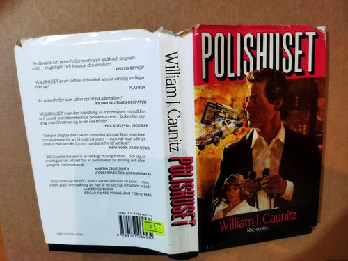 Polishuset av ' William J Caunitz. Very Good plus