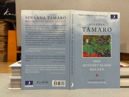 Med huvudet bland molnen av Susanna Tamaro, bok, Very good plus