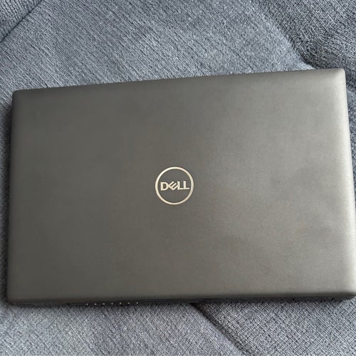 Dell Latitude 3520 Core i5-1135G7 IPS Skärm 16 GB Ram 256GB SSD