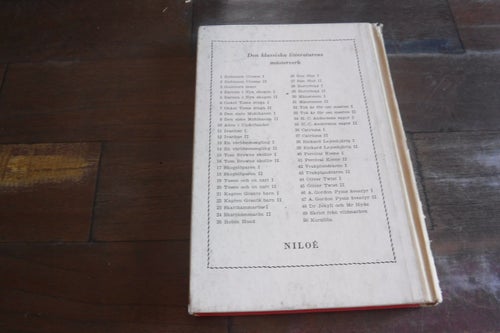 En världsomsegling under havet II, Den klassiska litteraturens mästerverk