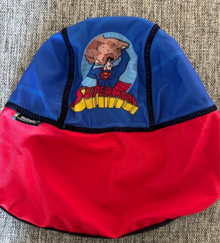 Swimpy blå, röd, svart badmössa, storlek 98-104 CL superman