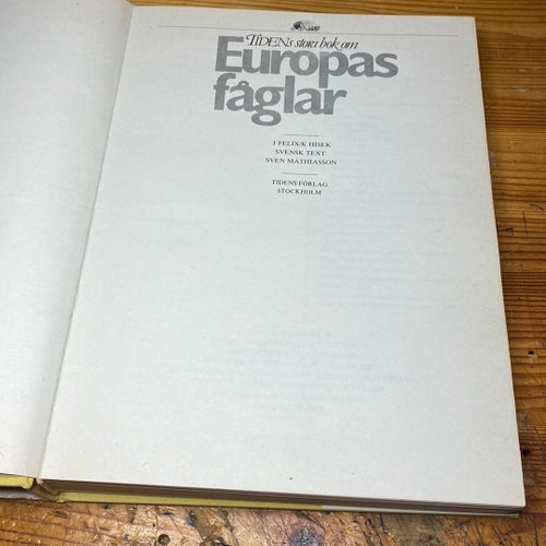 TIDENS stora bok om Europas fåglar