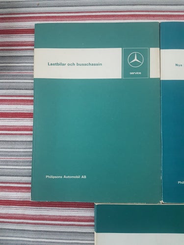 Mercedes-Benz Servicehandböcker för Lastbilar och Bussar