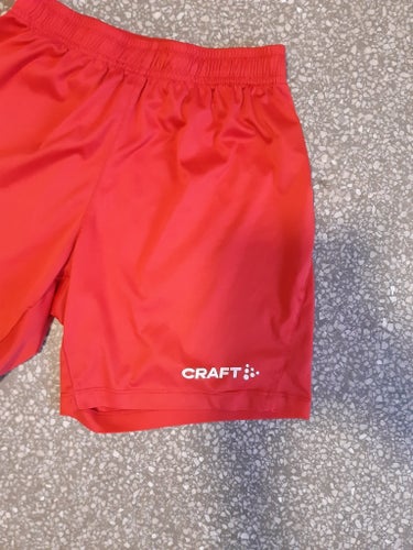 Röda craft träningsshorts Squad Go Short Solid matchshorts 164 170 xs