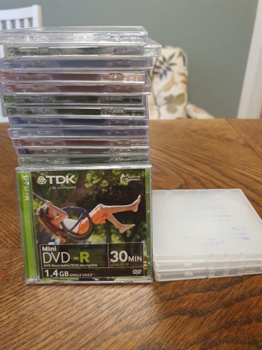 27 st tjocka plastfodral till Mini DVD-R skivor för videokameror