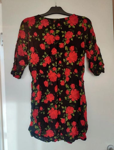 Divided by H&M svart klänning, storlek EUR 36