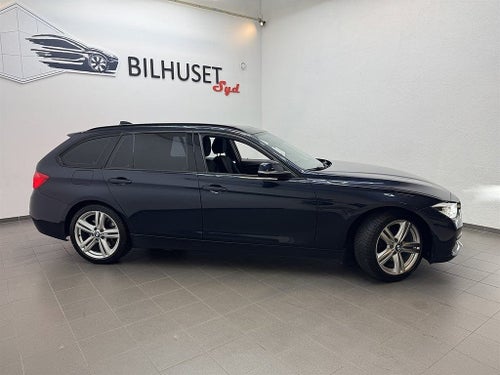 BMW 330d xDrive Touring 330 d 258hk Sport line M-ratt/M-fälgar/Krok/Nyservad