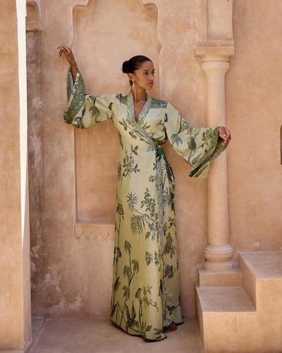 Brahmaki, Pureness Amaradress EU 56 = 3 XL 150 cm.