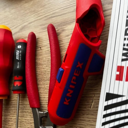 Elektrikerverktyg – Knipex ErgoStrip, Würth Zebra, kabelsax & Hultafors
