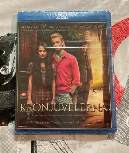 ELLA LEMHAGENS KRONJUVELERNA (2011) INPLASTAD! SLUT I HANDELN