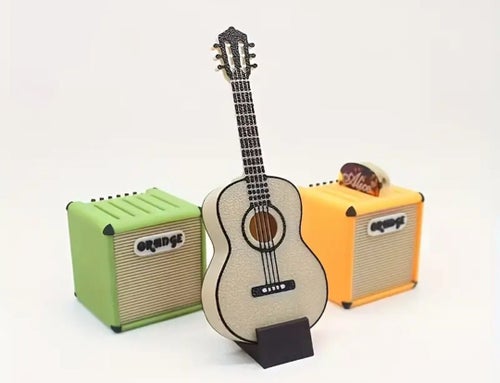 Dekorativ Gitarr - miniatyr prydnad eller dockskåpet