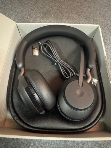 Helt nya! Jabra Evolve2 65 trådlösa