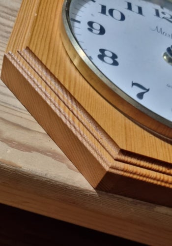Väggklocka MARKER Quartz – Tillverkad i Tyskland (Hermle-urverk)