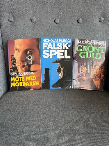 Möte med mördaren av David Saperstein, Falskspel av Nicholas Pileggi, Grönt