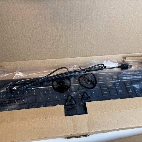 NYTT Asus KB2621 USB-Wired Black Gaming Tangentbord Nordic